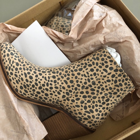 NIB VINTAGE HAVANA UNSTOP LEOPARD BOOTIE SIZE 8 💕 - Picture 3 of 5